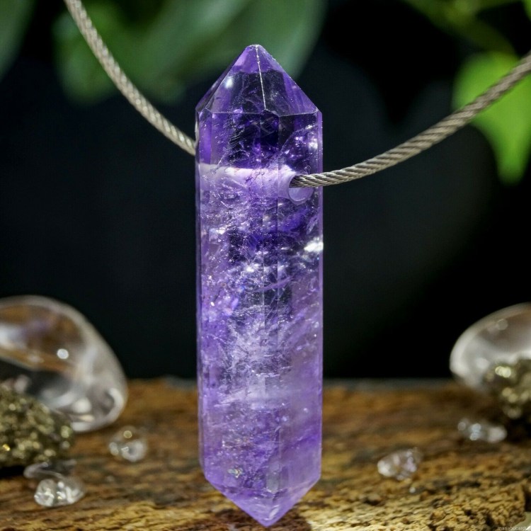 Ametyst Kamień Mocy - właściwości znaczenie działanie - Maria Bucardi