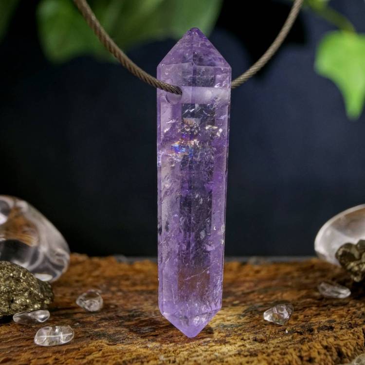 Ametyst Kamień Mocy - właściwości znaczenie działanie - Maria Bucardi