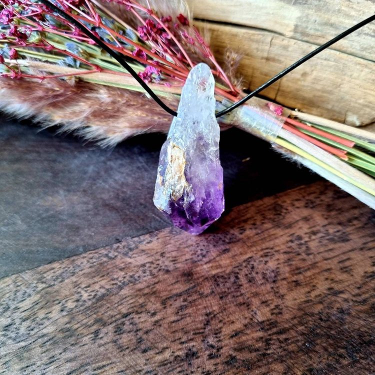 Auralit Kamień Mocy od Marii Bucardi działanie