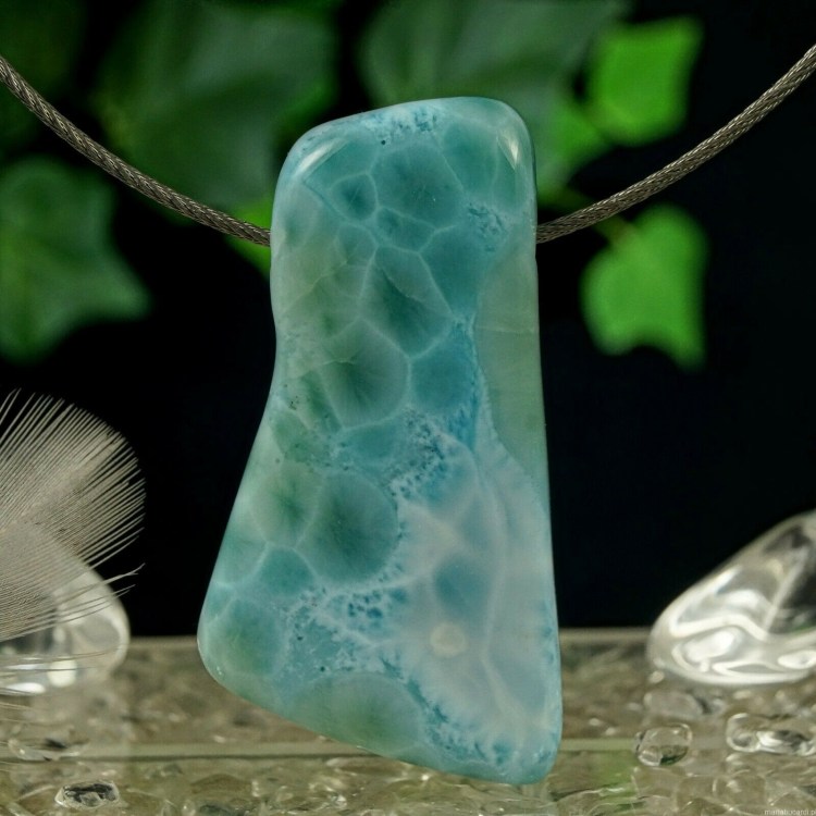 Larimar Kamień Mocy, znaczenie, działanie, właściwości, Maria Bucardi