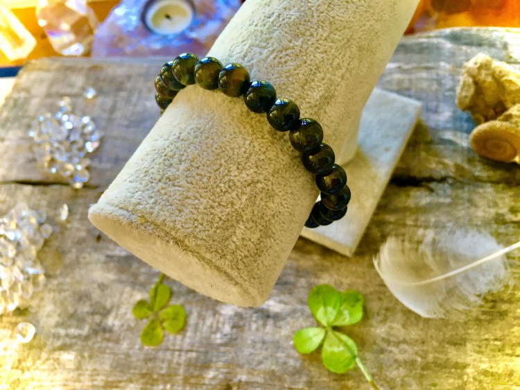 Sokole Oko Kamień Mocy, znaczenie, właściwości, działanie, Maria Bucardi