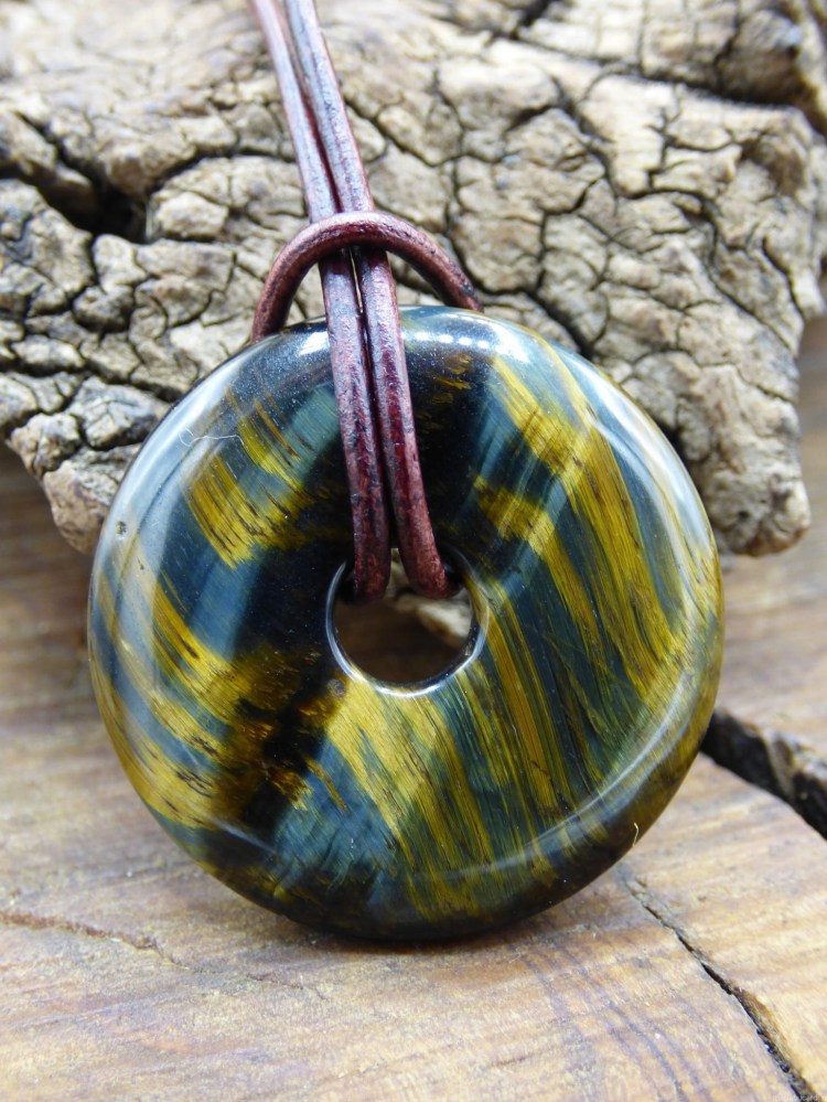 Sokole Oko Kamień Mocy, znaczenie, właściwości, działanie, Maria Bucardi