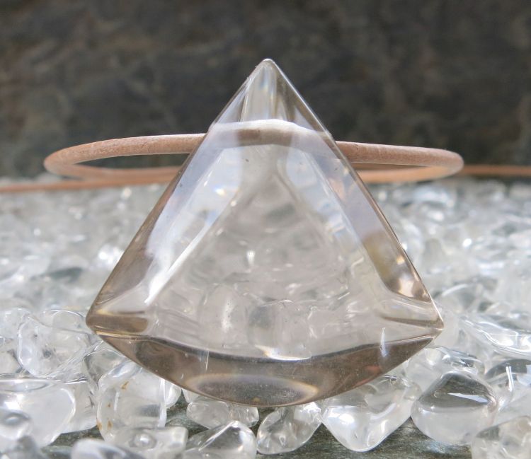 talizman_bucardi_kwarc_dymny