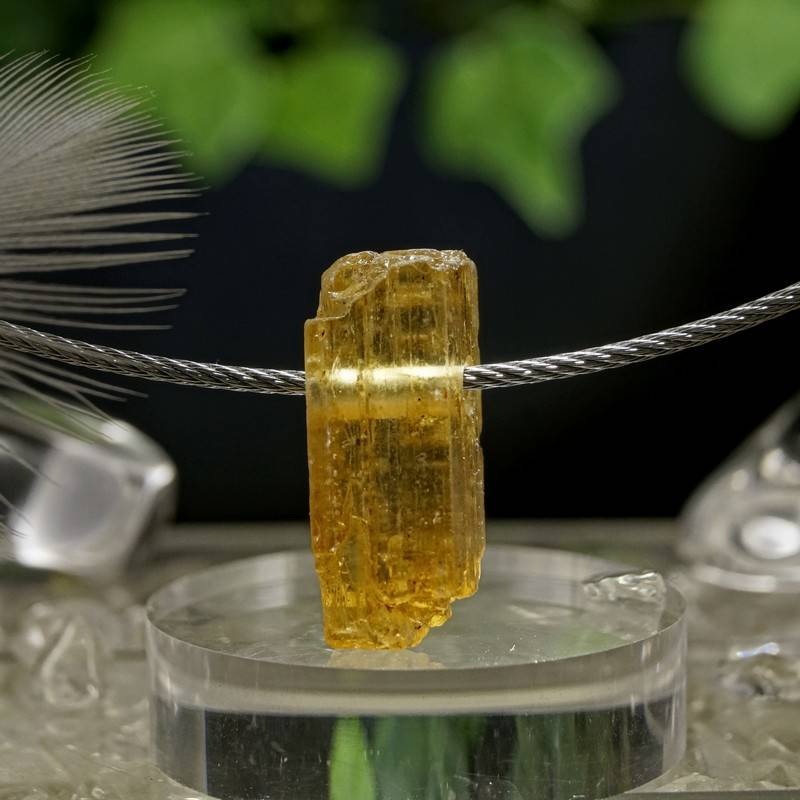 Topaz złoty królewski Imperial, Kamień Mocy od Marii Bucardi, właściwości, działanie, znaczenie