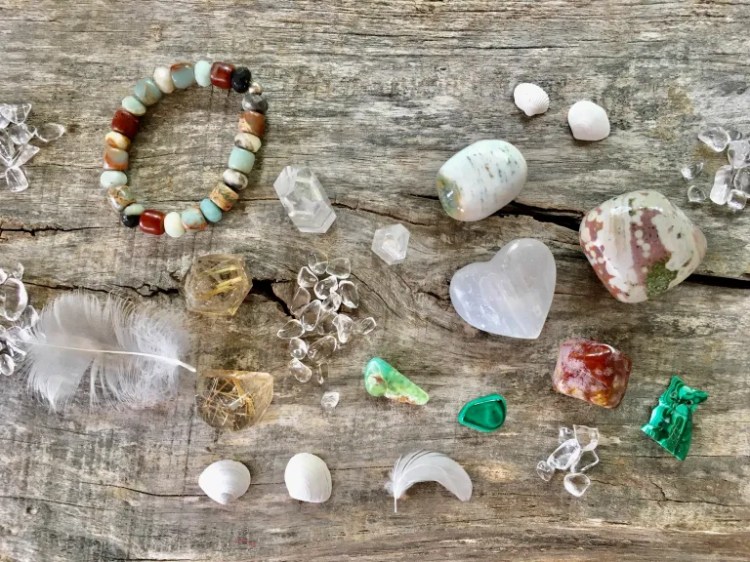 kamień - Kamienie Mocy - minerały - znaczenie działanie właściwości -Maria Bucardi