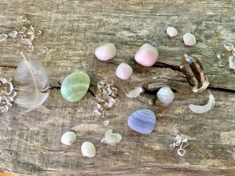 kamień - Kamienie Mocy - minerały - znaczenie działanie właściwości -Maria Bucardi