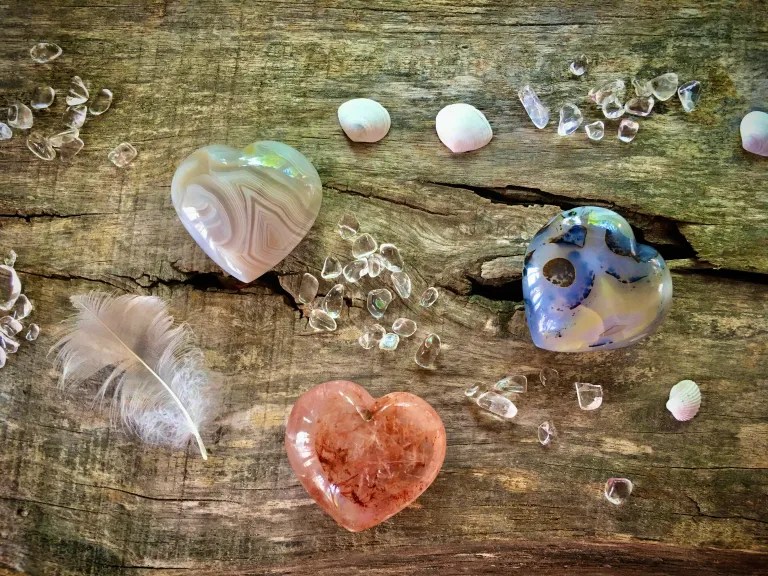 Kamienie-Mocy-od-Marii-Bucardi