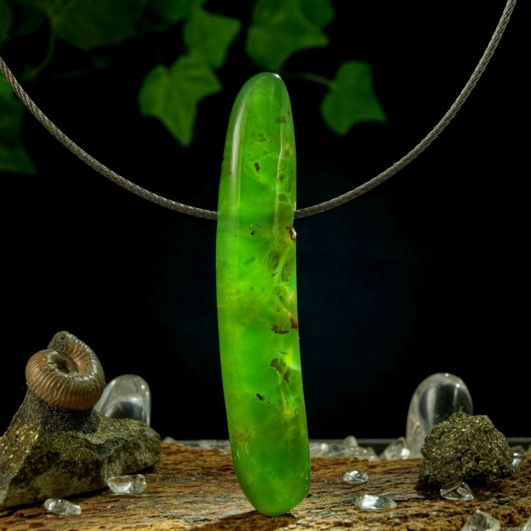 Chryzopraz Kamień Mocy - właściwości działanie znaczenie - Maria Bucardi