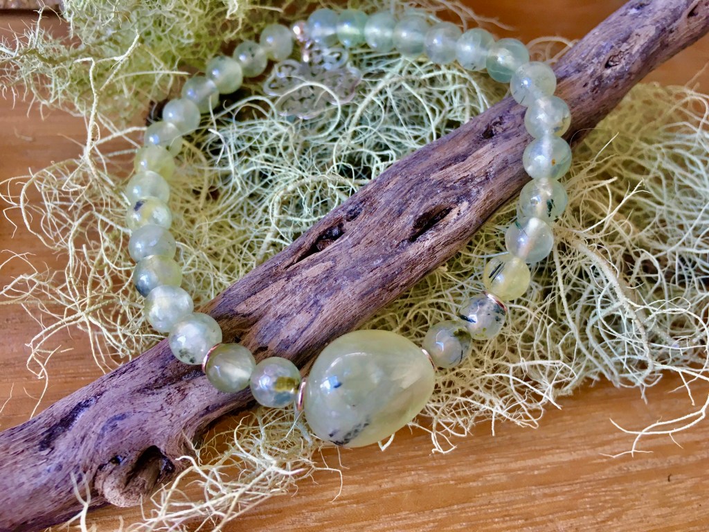 Prehnit Kamień Mocy, bransoletka drzew edenu, Maria Bucardi