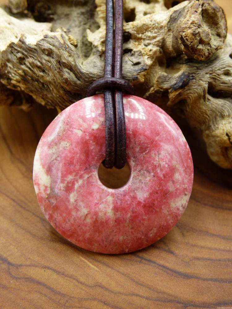 Tulit - Thulit - Thulite - kamień mocy - właściwości znaczenie działanie - Maria Bucardi