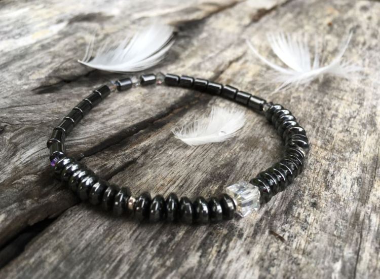 Inghean Corka bogow mityczne drzewa edenu bransoletka od marii bucardi hematyt1 krysztal