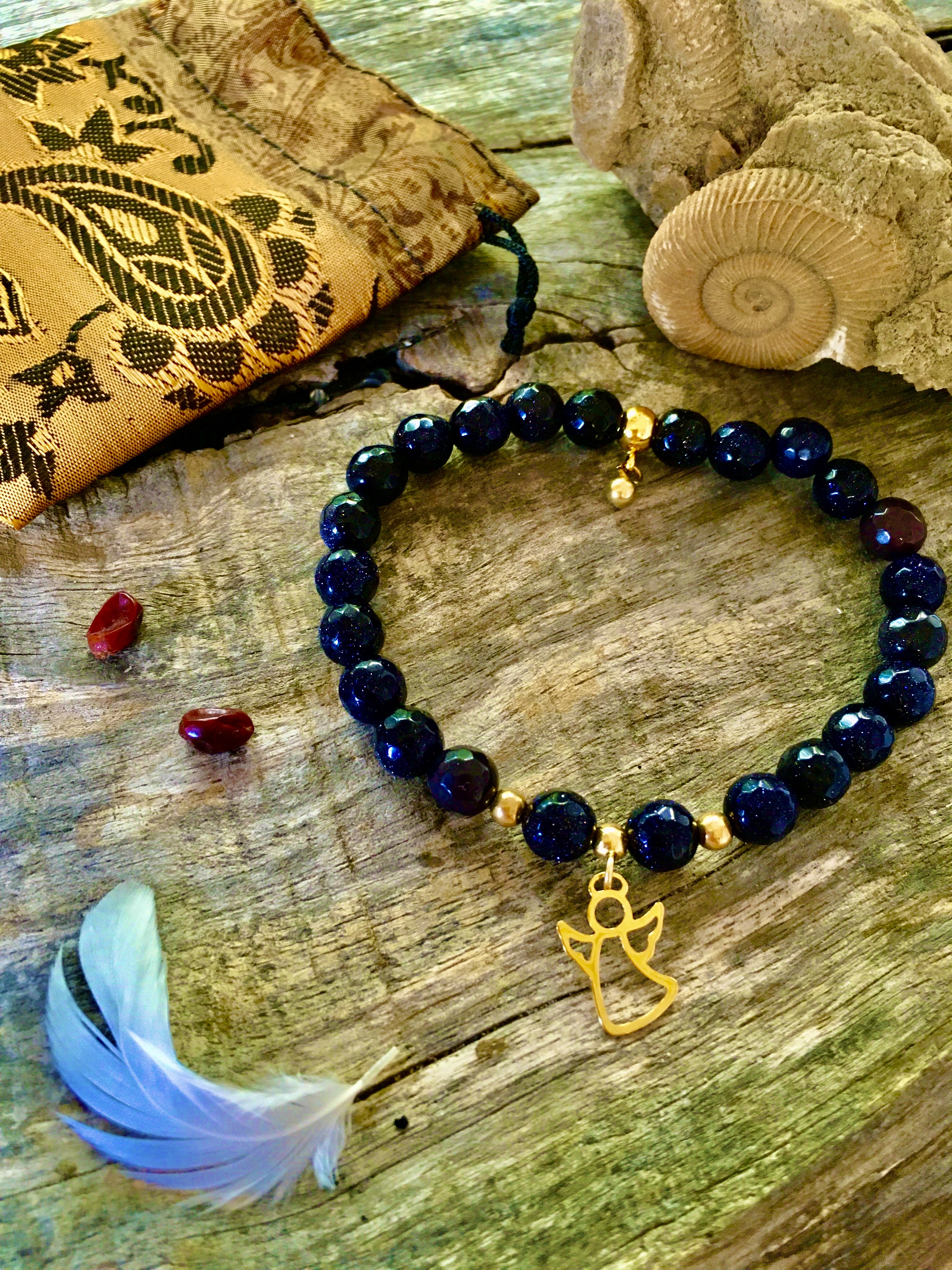 Kamien Mocy bransoletka Noc Kairu z aniolkiem, Maria Bucardi