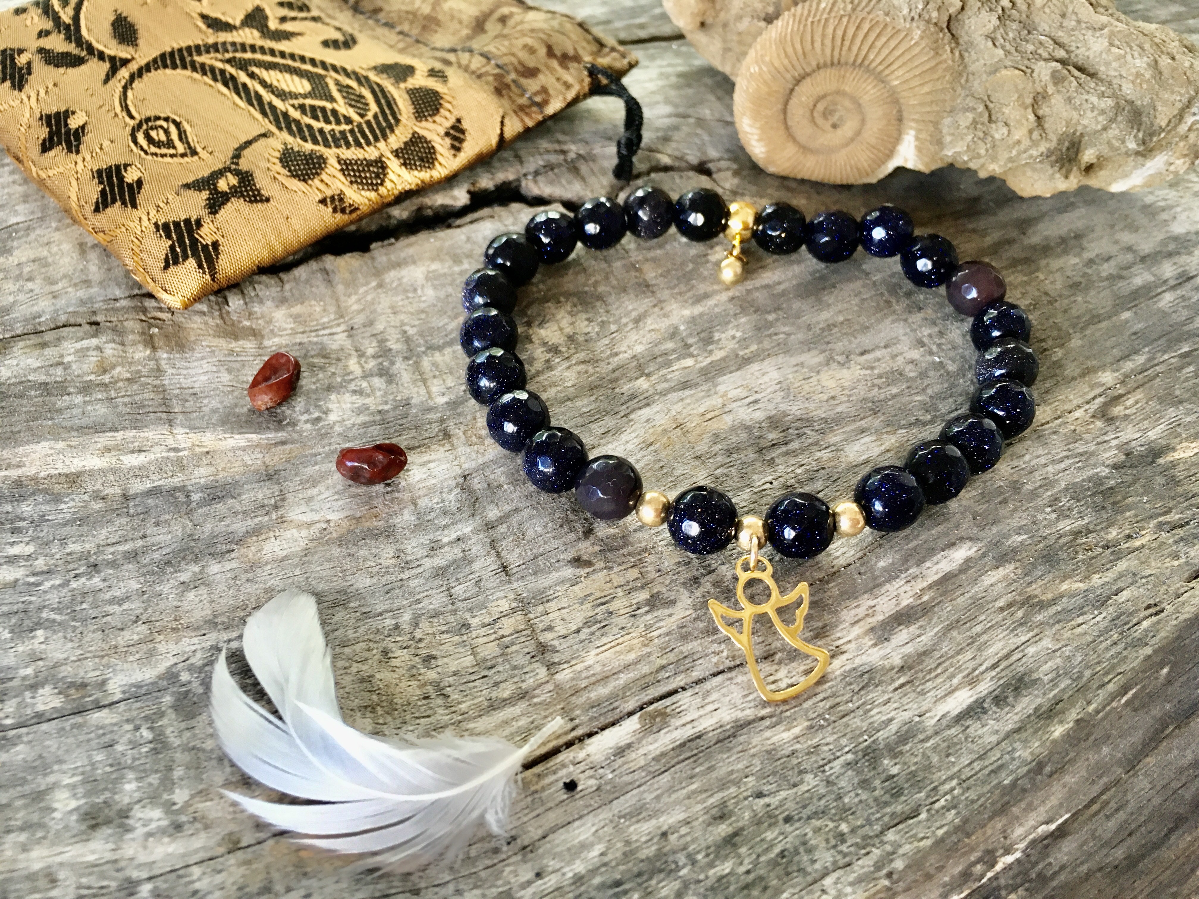 Kamien Mocy bransoletka Noc Kairu z aniolkiem, Maria Bucardi